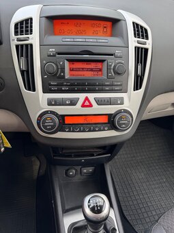 Kia Ceed 2.0i 16V DOHC, Klimaaut.,Navi,Tempomat,Kuze, - 14