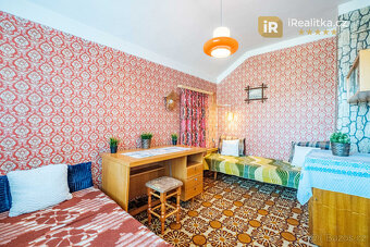 Rodinný dům 7+1, bazén, sklep, pergola, Bernartice - Trutnov - 14