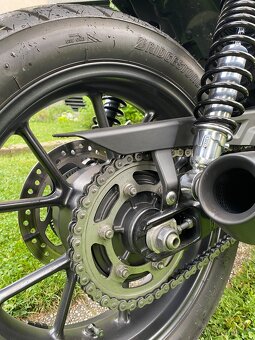 Triumph Street Twin - 14