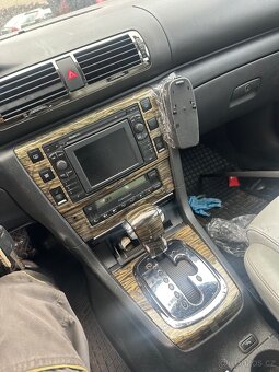 Škoda Superb 2,5 tdi Laurin&Klement díly - 14