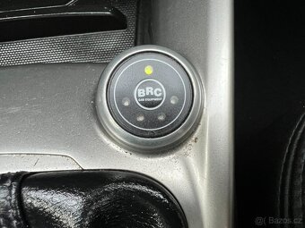 SsangYong Tivoli, 1.6 i 94kW LPG - 14