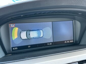 •BMW 320i A/T, Bi-XENON, NAVIGACE, PDC, TEMPOMAT• - 14