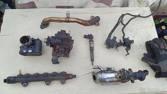 Dily z motoru Renault Trafic II 2.0dci 84kw 115ps 215tis - 14