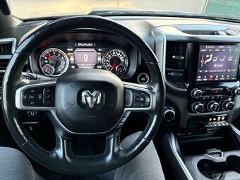 Dodge RAM 5.7 4x4 TUNING, SPORT, BLACK EDITION - 14