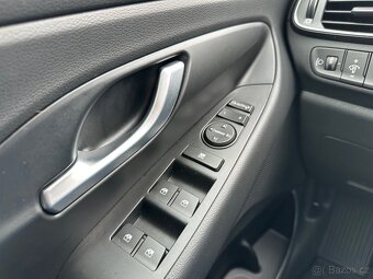 Hyundai i30 1.5i 81 KW - CZ - - 14
