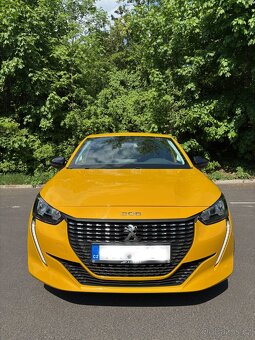 Peugeot 208 Allure 1.2; 2022 - 14