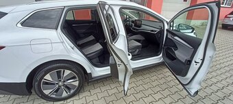 ŠKODA  ENYAQ 82KWh 150KW Executive 66tis km DPH - 14