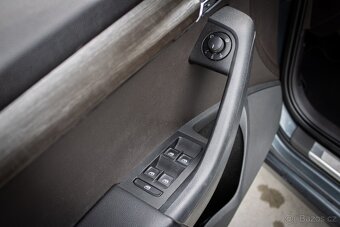 Škoda Octavia Combi SCOUT 2.0 TDI DSG 4x4 - 14