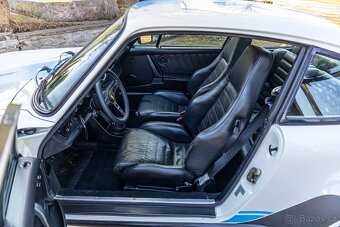 Porsche 911 930 Turbo - 14