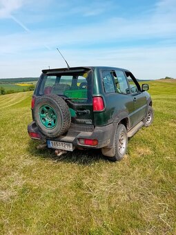 Terrano II 2.4i- benzín -LPG - 14