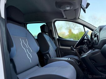 PEUGEOT PARTNER TEPEE 1.6HDI 55kw ÚPRAVA PRO ZTP/RUČNÍ OVLÁD - 14