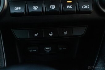 Kia Sportage 1.6 CRDi 100kW Mild Hybrid 48V AT Black Edition - 14