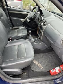 Dacia Duster 1.6i benzin  4x4 - 14
