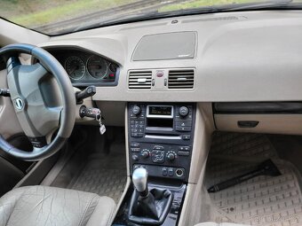Volvo xc90 2.4d 120kw manuál - 14