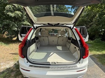 Volvo XC90 7.MÍST AWD B&W 93.000 najeto - 14