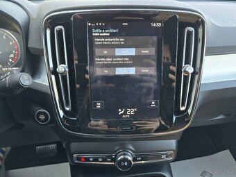 VOLVO XC40 2,0 182kW T5 AWD MOMENTUM Auto ČR 2019 LED + KŮŽE - 14