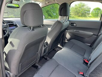 Peugeot 3008 1,2 PT 96KW rv 2015 naj. 115 tis  pěkná - 14