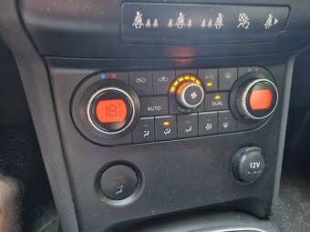 Prodám Nissan Qashqai +2, 2.0 DCI, 4x4 - 14