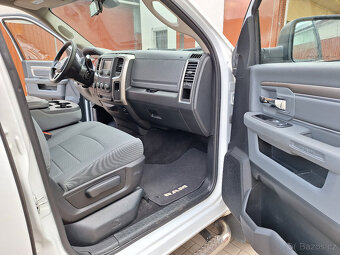 Dodge RAM 2500 - 14