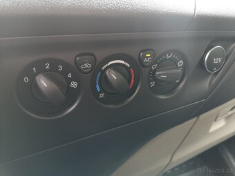 Ford Tourneo Custom 2.2 TDCi 92kW LONG 8.Míst - 14