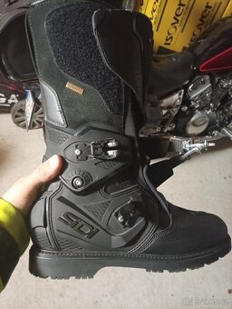 Helma boty rukavice bunda kalhoty - 14