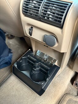 Ford Explorer Eddie Bauer - 14