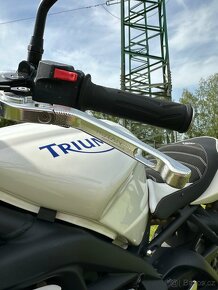 Triumph Street Triple 675 - 14