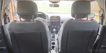 RENAULT CLIO IV - 20500km, garážovaný,  nebouraný - 14