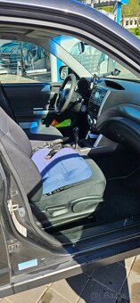 Subaru Forester 2.0i AWD, po generálce motoru, + zimní kola - 14
