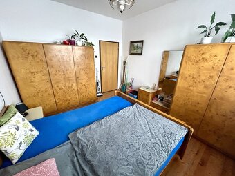 Prodej bytu 4+kk, včetně garáže, dílny a menší zahrady v Par - 14