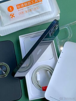 K PRODEJI: JAK NOVÝ Apple Iphone 13 256GB Midnight - 14