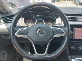 VW Passat 2,0TDI DSG/NAVI/TAŽNÉ/PARK KAMERA - 14