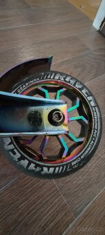 Freestyle koloběžka Raven Torden Neochrome - 14