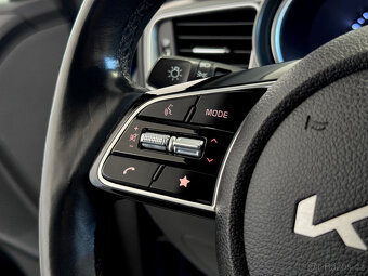 Kia Cee´d  SW 1.5TGDI 118 kW Exclusive rv.11/2021 - 14