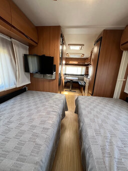 Karavan LMC MUSICA 560E 2013, Markýza, Nafukovací Předstan - 14