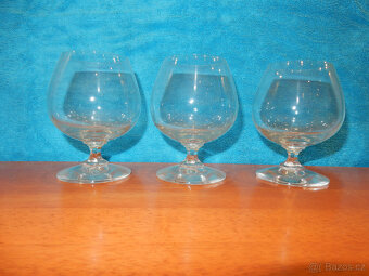 Prodám z pozustalosti ruzné sklenice,mísy atd - 14