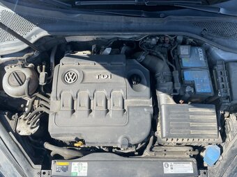 NEbouraný VW GOLF 7 combi 2.0TDI 110kW, 6r., NAVI, HIGHLINE - 14