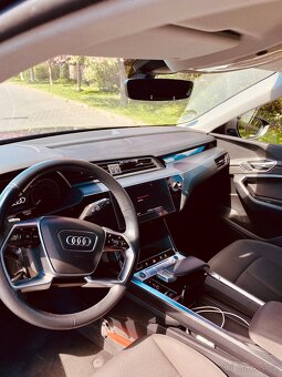 Audi E-Tron 55 rok 2020 12 mesic - 14