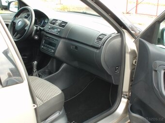 Škoda Roomster 1,4 16V vyhř.sed,aut.kl,serviska,1.maj. - 14