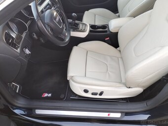 Audi S5 4.2 V8 MANUÁL - 14