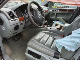 VW TOUAREG 2005 2,5TDI 128kW BAC - DILY z VOZU - 14
