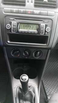 Volkswagen Polo 1.2i,44kw,5dveří,rv-2010. - 14