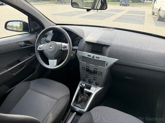 OPEL ASTRA H 1,6 16V 85kW rok 2011 - 1.majitel - 31000km - 14