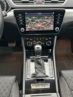 ŠKODA SUPERB III 2.0TDI 110KW DSG COMBI STYLE PLUS ČR DPH - 14