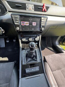 Škoda Superb III 2.0 TDi - 14