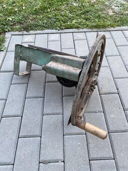 Řezačka kopřiv - 14