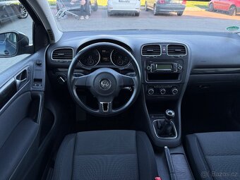 Volkswagen Golf 1,4 TSI 90kW COMFORTLINE TOP STAV - 14