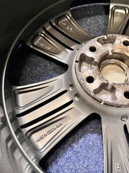5x114,3 R18 originál disky Hyundai IX35 - ET 51 - 14