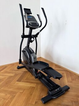 Eliptický trenažér NORDICTRACK C5.5 - 14