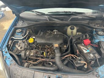 Renault Clio 1.5 dci - 14